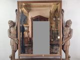 un miroir posé sur une table