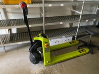 Un transpalette électrique LIFTER EX15L