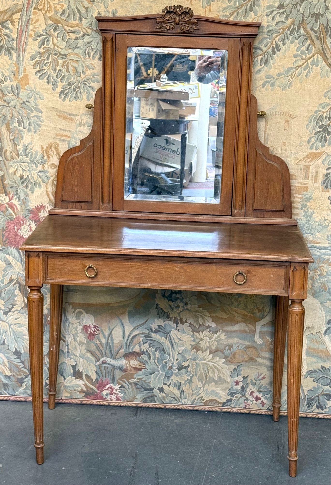 Coiffeuse de style Louis XVI