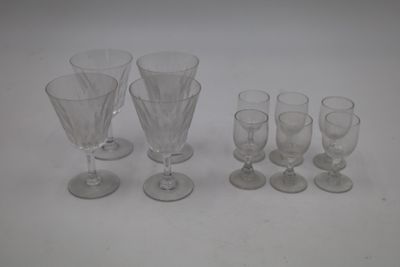 BACCARAT Petite partie de service à boire comprenant quatre …