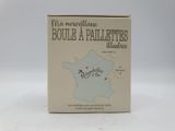 une boîte sur laquelle est représentée une carte de la France