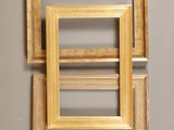 a picture of a picture frame hanging on the wall