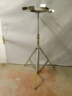 Trépied pour projecteur (réf: SPOFLU)