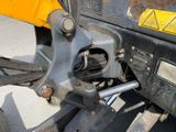 a close up of the front end of a construction vehicle
