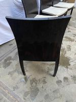 Lot de 4 chaises contemporaines, à structure en bois de coul… (photo 4)