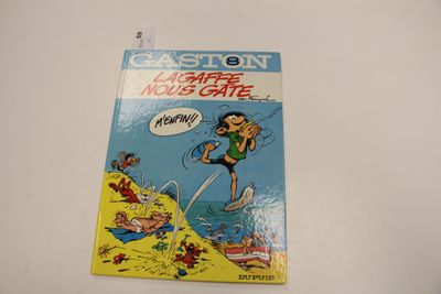la couverture d'une bande dessinée sur laquelle figure un personnage de dessin animé