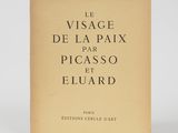 la couverture d'un livre sur laquelle figurent des caractères noirs