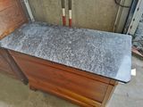 an image of a granite counter top in a garage