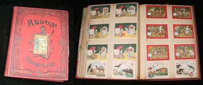 un livre ouvert sur lequel figurent des photos de personnes et une image représentant un livre sur lequel figurent des photos de personnes