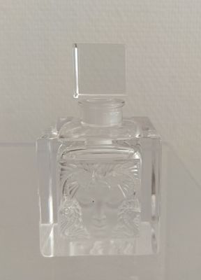 LALIQUE France Masques de femmes