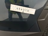 a sticker on the hood of a car that says vauto