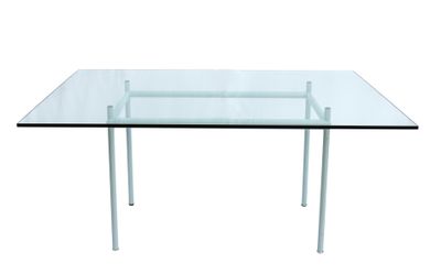 une image d'une table en verre avec des pieds en métal et un plateau en verre