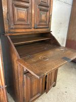 Scriban en chêne et bois teinté, ouvrant à 2 vantaux en part… (photo 2)