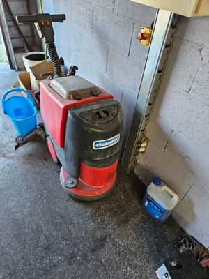 Laveuse de sol CLEANFIX - Photo 1