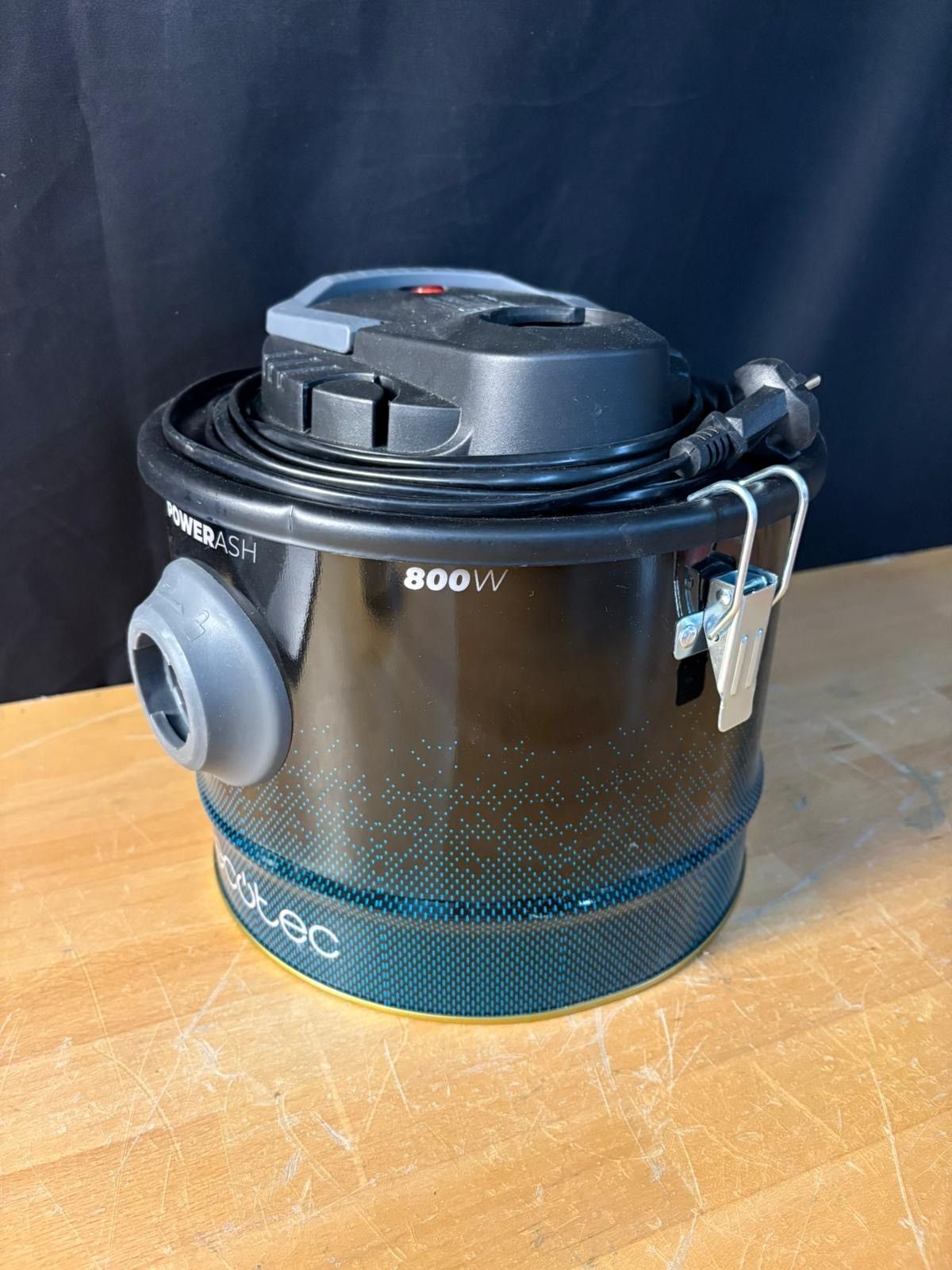 Aspirateur pour cendres Cecotec