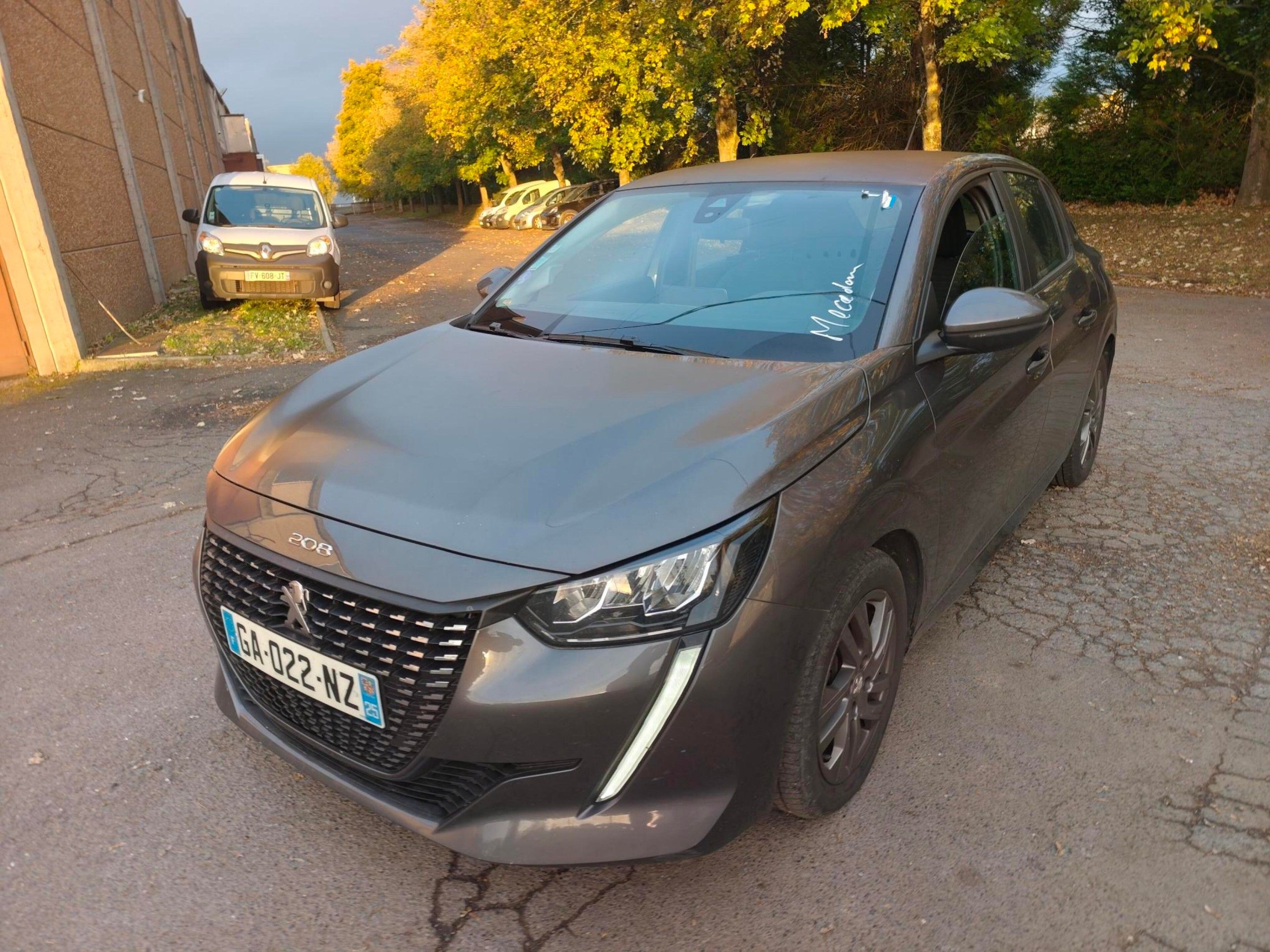 PEUGEOT 208 BUSINESS R PURETECH 100 S&S EAT8 ACTIVE - Genre …