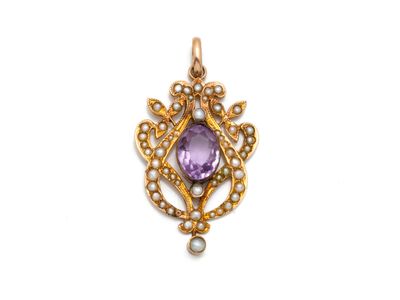 un pendentif ancien en améthore et perles