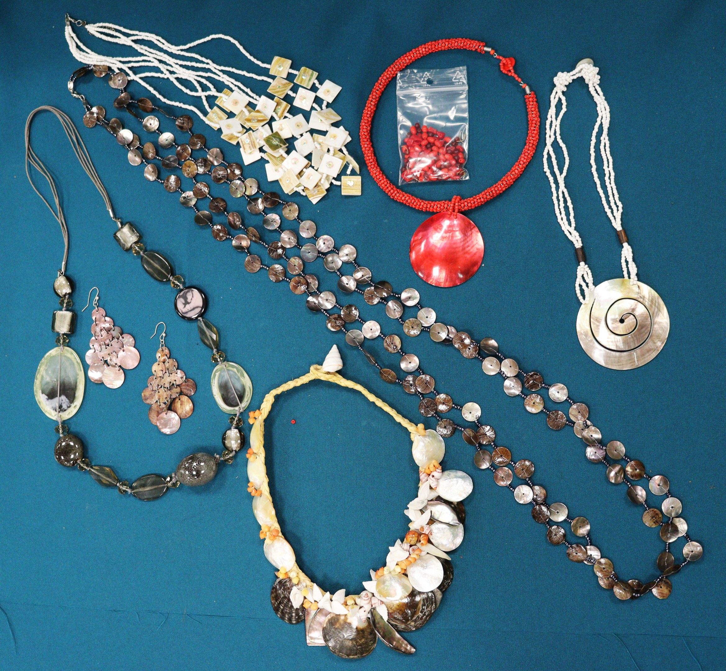 Objets d'art & Curiosités