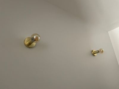 4 appliques et suspension ENLEVEMENT MERCREDI 13 MAI de 9h à…