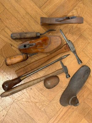 a lot of tools that are on the floor