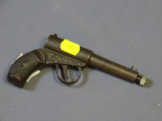 Cat D : Amusant Pistolet à ressort- cal 4.5 - Non fonctionnant -M...