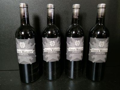 4 bouteilles de vin rouge du Château Vieux Maillet Pomerol 2… - Photo 1