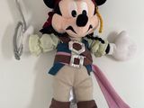 Peluche Disney Mickey Mouse en pirate, avec épée et chapeau