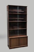 BIBLIOTHEQUE en bois à portes coulissantes vitré et deux ple…