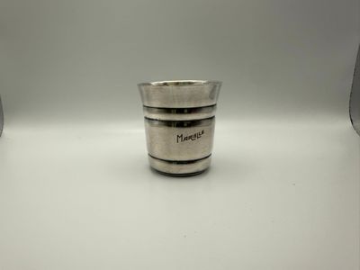 Une timballe en argent 925/1000ème - Poids 84g