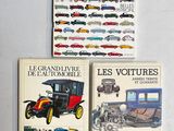 trois livres posés sur la table, illustrés de photos de voitures anciennes