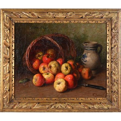 tableau représentant un panier de pommes posé sur une table à côté d'un vase