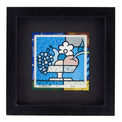 an image of a picture of a vase with flowers in it