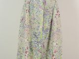 une image d'une robe sur un mannequin