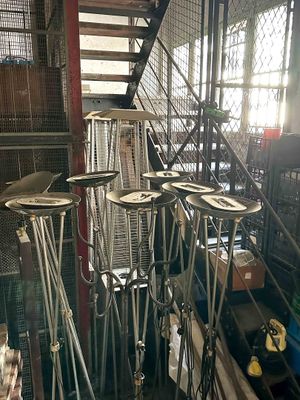 a lot of chairs that are sitting in a room