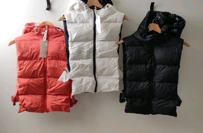 Lot de 15 vestes sans manches SO&J "Laura" de diverses taill… - Photo 1