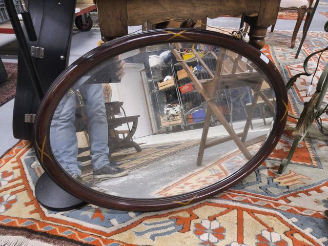 Miroir ovale. 58 x 83cm