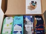 une boîte contenant de nombreux objets