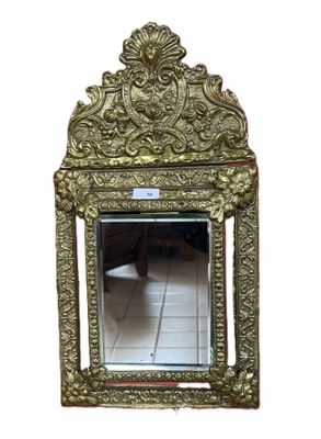 Miroir à parecloses de style Louis XV en bois doré sculpté, …