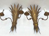 paire d'appliques murales anciennes en laiton ornées de feuilles et de bougies