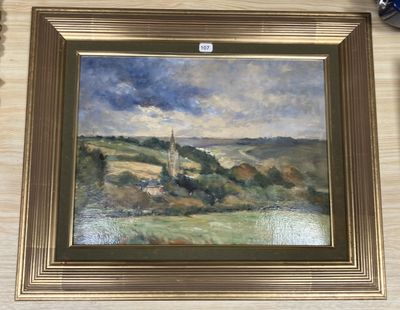 une photo d'un tableau représentant un paysage dans un cadre doré