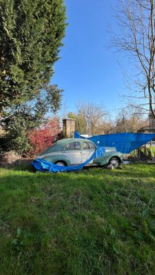 PEUGEOT type 203 berline vendu en l'état pour pièces. Récupérable à pa - Photo 1