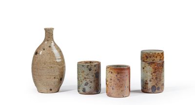 Annick et Michel LORDEREAU. Ensemble de trois objets en grès…
