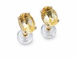 une paire de boucles d'oreilles en saphir jaune et diamants