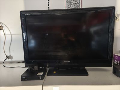 TV TOSHIBA REGZA, décodeur CLAYTON.