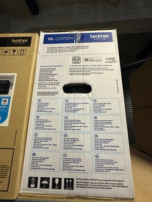 a box with a picture of a cell phone inside of it