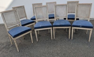 lot de six chaises de salle à manger à dossier en rotin français, avec coussins rembourrés bleus