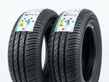 a pair of tires on a white background with the words vendu par lot de 2