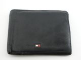 portefeuille en cuir noir sur fond blanc