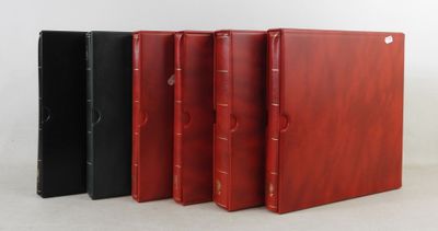 France ** Ensemble de 6 albums avec étuis et pages luxes Yve…