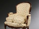 une chaise ancienne recouverte d'un tissu à motifs floraux, recouverte d'un tissu à motifs floraux, recouverte d'un tissu à motifs floraux, recouverte d'un tissu à motifs floraux, recouverte d'un tissu à motifs floraux, recouverte d'un tissu à motifs floraux, recouverte d'un tissu à motifs floraux, recouverte d'un tissu à motifs floraux, recouverte d'un tissu à motifs floraux